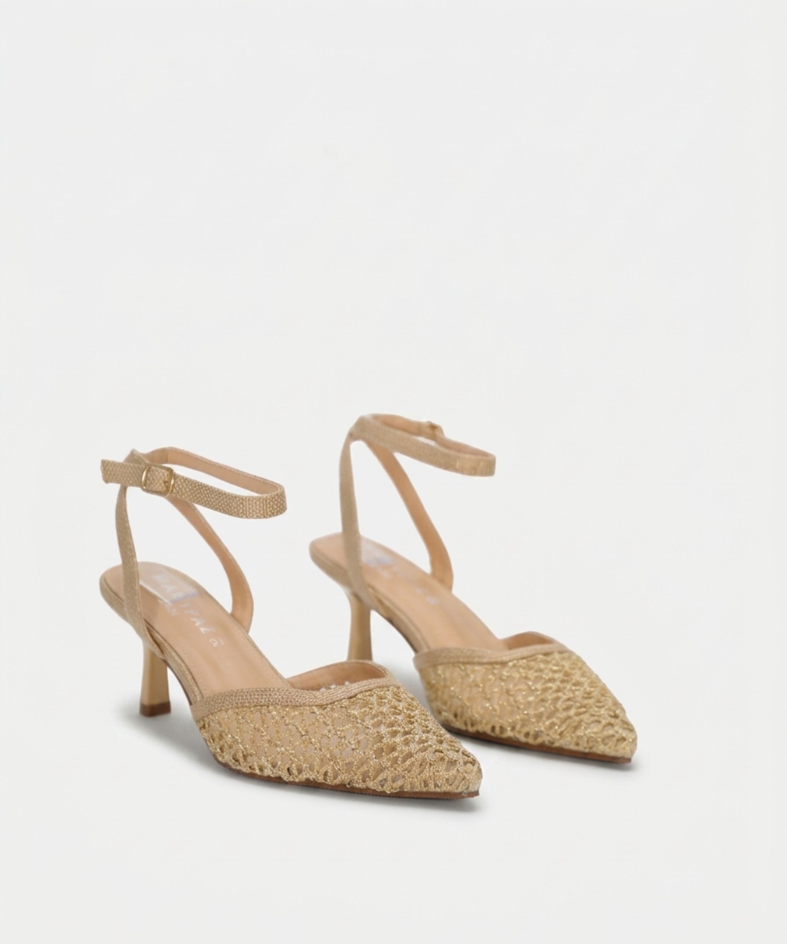 Zapato tac&oacute;n fino  image number null